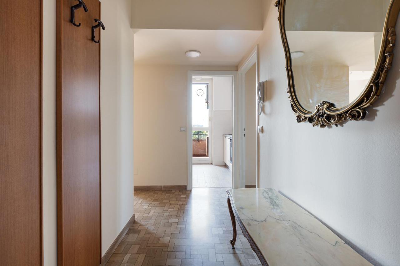 Milano - Roomy Apartment 300 M From M3 Affori Fn! Εξωτερικό φωτογραφία